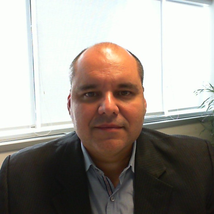 Dr Carlos Alexandre Prado