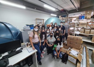 foto no laboratorio com participantes do projeto